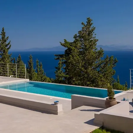 Ionion Theasis Kallisti * Tsoukaládhes