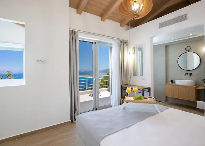 Ionion Theasis Kallisti * Tsoukaladhes