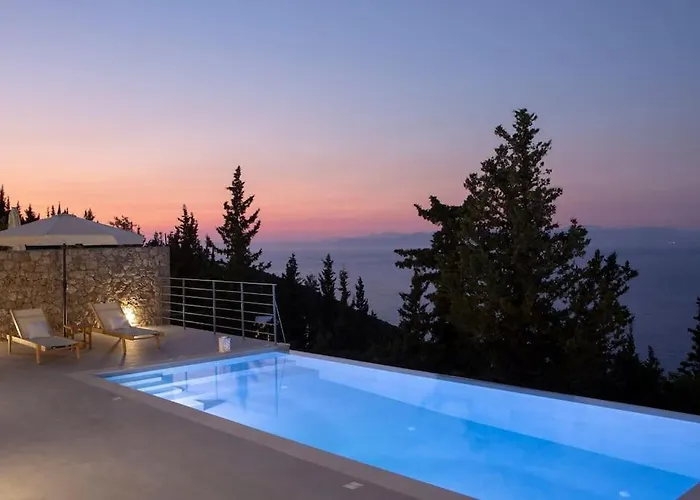 Ionion Theasis Kallisti * Tsoukaladhes