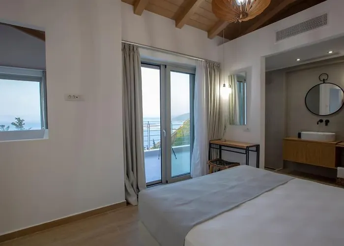 Ionion Theasis Kallisti *